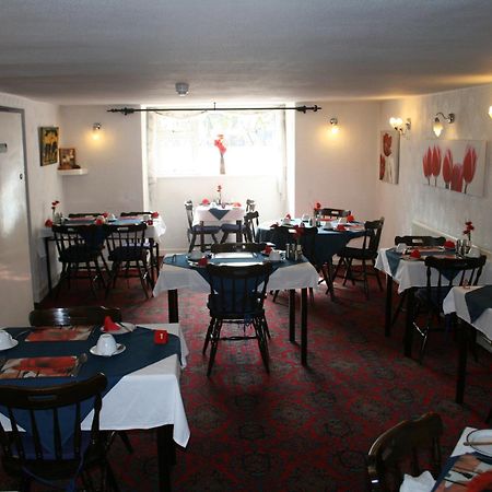Bed and Breakfast The Fairmile Lytham St Annes Exterior foto