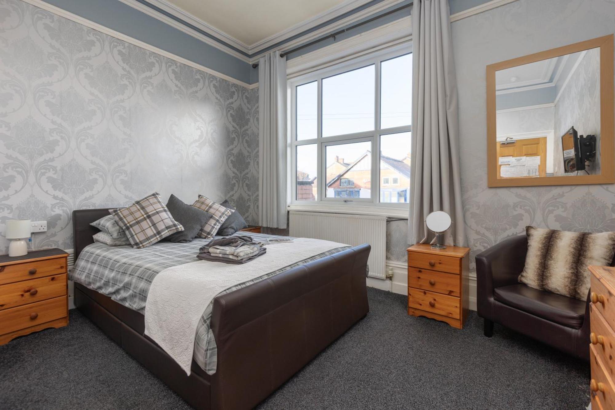 Bed and Breakfast The Fairmile Lytham St Annes Exterior foto
