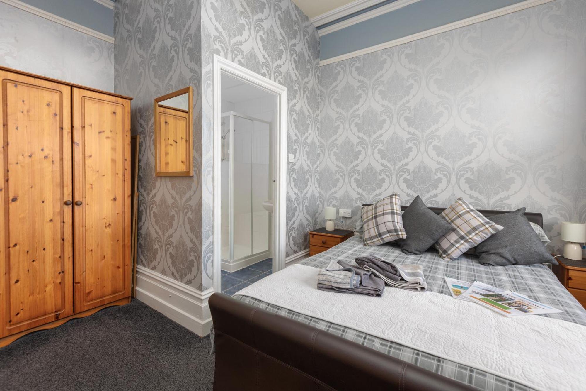 Bed and Breakfast The Fairmile Lytham St Annes Exterior foto