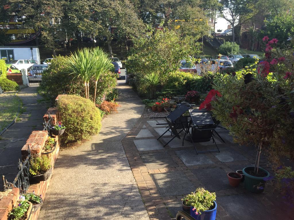 Bed and Breakfast The Fairmile Lytham St Annes Exterior foto
